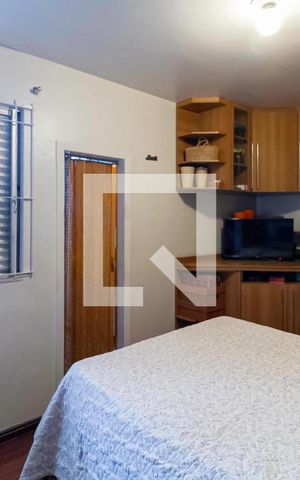 Casa à venda com 232m², 3 quartos e 3 vagas Casa à venda com 232m², 3 quartos e 3 vagasSuíte