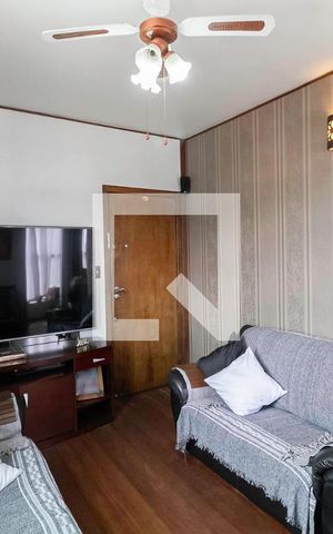 Casa à venda com 232m², 3 quartos e 3 vagas Casa à venda com 232m², 3 quartos e 3 vagasSala