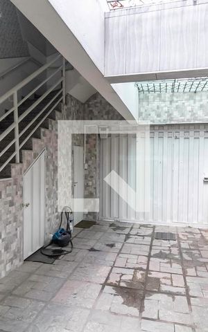 Casa à venda com 232m², 3 quartos e 3 vagas Casa à venda com 232m², 3 quartos e 3 vagasGaragem