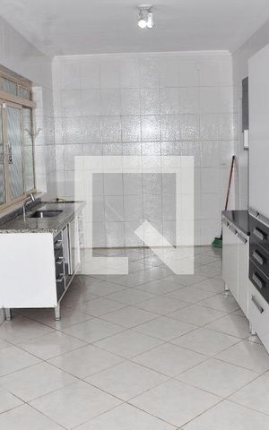 Casa à venda com 196m², 5 quartos e 1 vagaDetalhe - Cozinha