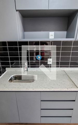 Apartamento à venda com 38m², 1 quarto e sem vaga Apartamento à venda com 38m², 1 quarto e sem vagaDetalhe / Cozinha
