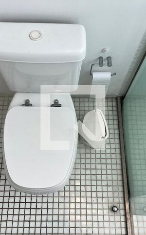Apartamento à venda com 126m², 2 quartos e 2 vagas Apartamento à venda com 126m², 2 quartos e 2 vagasBanheiro da Suíte 2