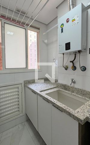 Apartamento à venda com 136m², 3 quartos e 2 vagasÁrea de Serviço