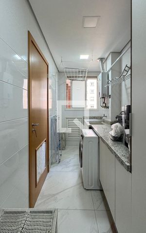 Apartamento à venda com 136m², 3 quartos e 2 vagasÁrea de Serviço