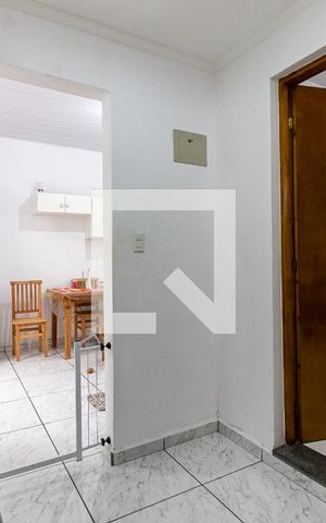 Casa à venda com 504m², 3 quartos e 5 vagas Casa à venda com 504m², 3 quartos e 5 vagasCorredor