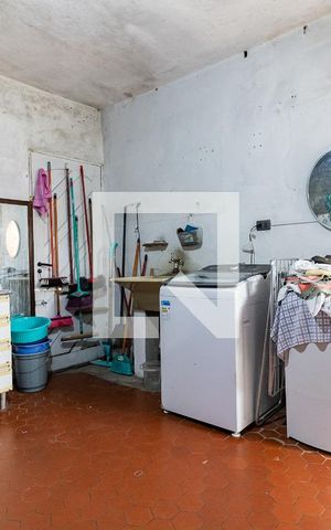 Casa à venda com 504m², 3 quartos e 5 vagas Casa à venda com 504m², 3 quartos e 5 vagasÁrea de Serviço