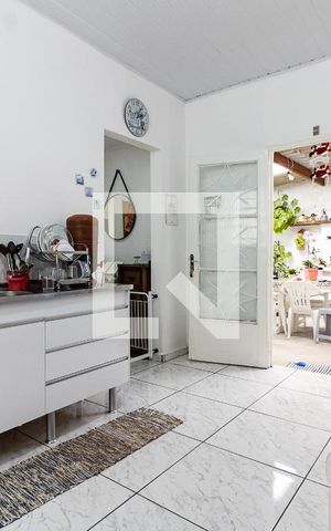 Casa à venda com 504m², 3 quartos e 5 vagas Casa à venda com 504m², 3 quartos e 5 vagasCozinha