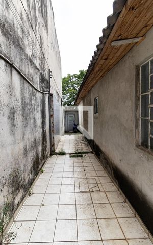 Casa à venda com 504m², 3 quartos e 5 vagas Casa à venda com 504m², 3 quartos e 5 vagascorredor da Casa 2