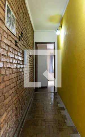 Casa à venda com 504m², 3 quartos e 5 vagas Casa à venda com 504m², 3 quartos e 5 vagasCorredor