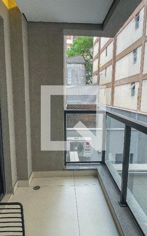 Studio à venda com 31m², 1 quarto e sem vaga Studio à venda com 31m², 1 quarto e sem vagaVaranda