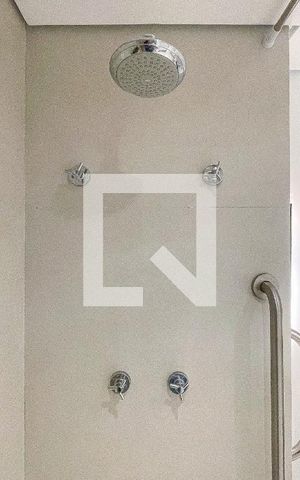 Studio à venda com 31m², 1 quarto e sem vaga Studio à venda com 31m², 1 quarto e sem vagaBanheiro