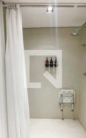 Studio à venda com 31m², 1 quarto e sem vaga Studio à venda com 31m², 1 quarto e sem vagaBanheiro