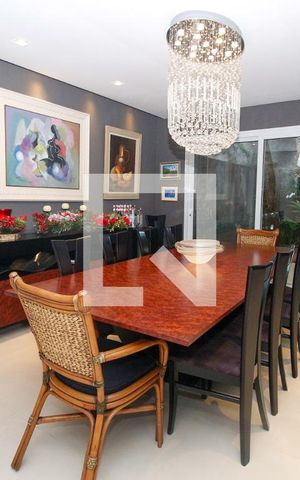 Casa à venda com 640m², 6 quartos e 6 vagasSala de Jantar