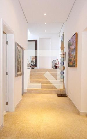 Casa à venda com 640m², 6 quartos e 6 vagasSala 1