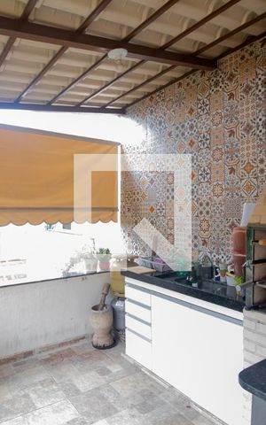 Casa à venda com 360m², 3 quartos e 3 vagas Casa à venda com 360m², 3 quartos e 3 vagasÁrea gourmet