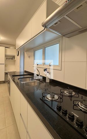 Apartamento para alugar com 156m², 3 quartos e 3 vagasCozinha