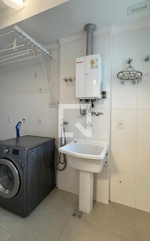 Apartamento para alugar com 156m², 3 quartos e 3 vagasÁrea de Serviço