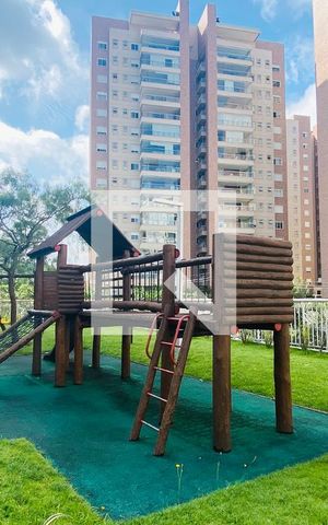 Apartamento para alugar com 156m², 3 quartos e 3 vagasPlayground