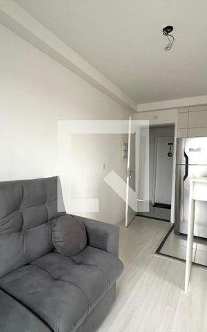 Apartamento à venda com 29m², 1 quarto e 1 vaga Apartamento à venda com 29m², 1 quarto e 1 vagaSala