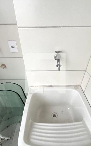 Apartamento à venda com 29m², 1 quarto e 1 vaga Apartamento à venda com 29m², 1 quarto e 1 vagaÁrea de Serviço