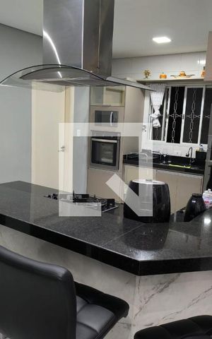 Casa para alugar com 68m², 3 quartos e 2 vagas Casa para alugar com 68m², 3 quartos e 2 vagasCozinha