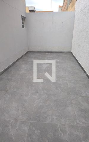 Casa para alugar com 68m², 3 quartos e 2 vagas Casa para alugar com 68m², 3 quartos e 2 vagasÁrea Externa