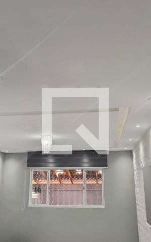 Casa para alugar com 68m², 3 quartos e 2 vagas Casa para alugar com 68m², 3 quartos e 2 vagasSala