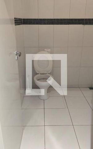 Casa para alugar com 68m², 3 quartos e 2 vagas Casa para alugar com 68m², 3 quartos e 2 vagasBanheiro