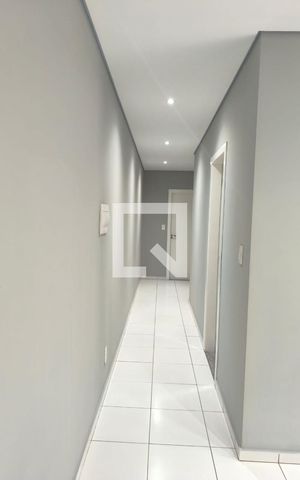 Casa para alugar com 68m², 3 quartos e 2 vagas Casa para alugar com 68m², 3 quartos e 2 vagasCorredor