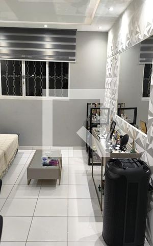 Casa para alugar com 68m², 3 quartos e 2 vagas Casa para alugar com 68m², 3 quartos e 2 vagasSala