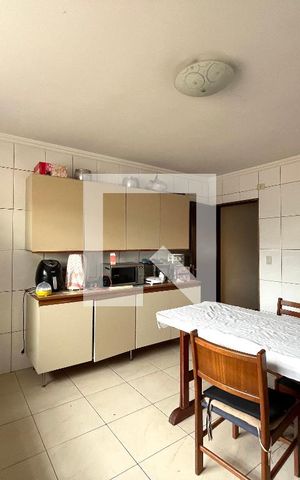 Casa à venda com 270m², 3 quartos e 2 vagas Casa à venda com 270m², 3 quartos e 2 vagasCozinha