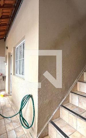 Casa à venda com 270m², 3 quartos e 2 vagas Casa à venda com 270m², 3 quartos e 2 vagasÁrea externa