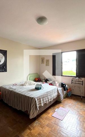 Casa à venda com 270m², 3 quartos e 2 vagas Casa à venda com 270m², 3 quartos e 2 vagasQuarto 1