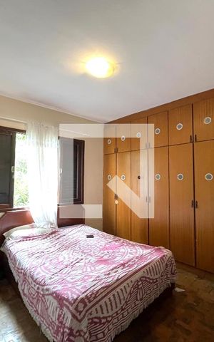 Casa à venda com 270m², 3 quartos e 2 vagas Casa à venda com 270m², 3 quartos e 2 vagasQuarto 2