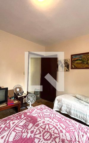 Casa à venda com 270m², 3 quartos e 2 vagas Casa à venda com 270m², 3 quartos e 2 vagasQuarto 2