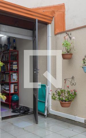 Casa à venda com 185m², 3 quartos e 4 vagas Casa à venda com 185m², 3 quartos e 4 vagasQuintal