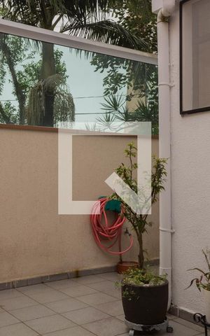 Casa à venda com 185m², 3 quartos e 4 vagas Casa à venda com 185m², 3 quartos e 4 vagasQuintal