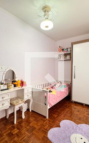Casa à venda com 219m², 4 quartos e 4 vagas Casa à venda com 219m², 4 quartos e 4 vagasQuarto 1