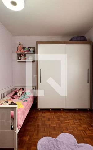 Casa à venda com 219m², 4 quartos e 4 vagas Casa à venda com 219m², 4 quartos e 4 vagasQuarto 1