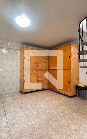Casa à venda com 219m², 4 quartos e 4 vagas Casa à venda com 219m², 4 quartos e 4 vagasVaranda gourmet