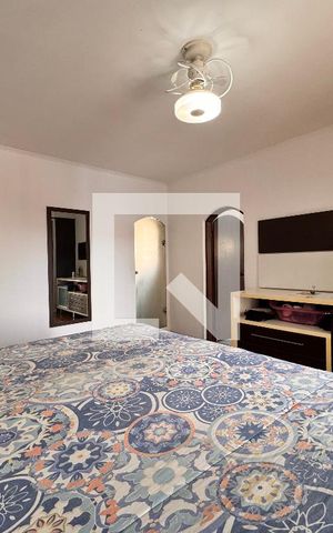 Casa à venda com 219m², 4 quartos e 4 vagas Casa à venda com 219m², 4 quartos e 4 vagasSuite