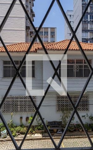 Casa à venda com 200m², 5 quartos e 2 vagas Casa à venda com 200m², 5 quartos e 2 vagasQuarto 3 Vista
