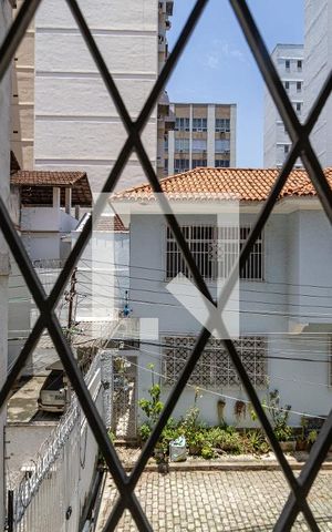 Casa à venda com 200m², 5 quartos e 2 vagas Casa à venda com 200m², 5 quartos e 2 vagasQuarto Suite 2 Vista
