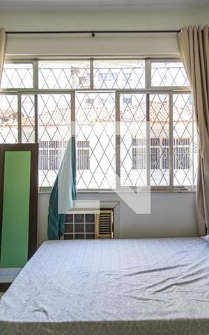 Casa à venda com 200m², 5 quartos e 2 vagas Casa à venda com 200m², 5 quartos e 2 vagasQuarto 3