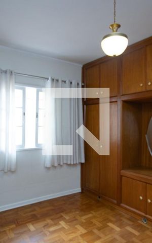 Casa à venda com 298m², 5 quartos e 7 vagas Casa à venda com 298m², 5 quartos e 7 vagasQuarto 1 Suite