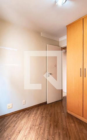 Apartamento à venda com 117m², 4 quartos e 3 vagasQuarto 4