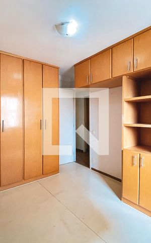 Apartamento à venda com 117m², 4 quartos e 3 vagasQuarto 2