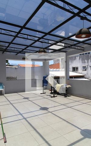 Casa de condomínio à venda com 320m², 4 quartos e 3 vagasTerraço