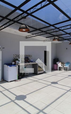 Casa de condomínio à venda com 320m², 4 quartos e 3 vagasTerraço