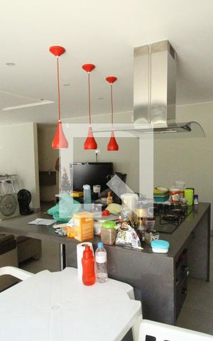 Casa de condomínio à venda com 320m², 4 quartos e 3 vagasCozinha